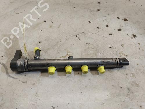 Used Injection rail Injection rail 39094618 39094618