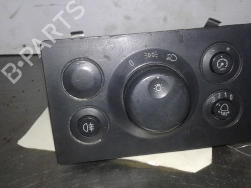 Used Headlight switch OPEL ZAFIRA / ZAFIRA FAMILY B (A05) 1.6 (M75) (105 hp) 12017613