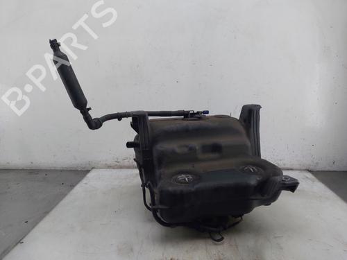 deposito-de-adblue-vw-passat-b8-variant-3g5-cb5-2014-32319852 main image