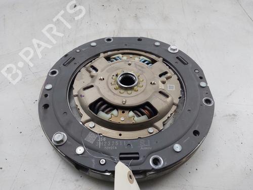 Volante motor TOYOTA YARIS (_P21_, _PA1_, _PH1_) 1.5 Hybrid (MXPH10, MXPH11) (116 hp) 32263020