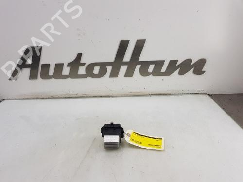 Used Heater resistor Heater resistor RENAULT CLIO IV (BH_) 0.9 TCe 90 (BHNF, BHMA, BHMH, BHJK, BHJR) (90 hp) 12033589 12033589