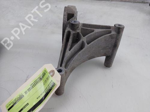 Support MERCEDES-BENZ SPRINTER 3,5-t Van (B907, B910) 314 CDI (910.631, 910.633) (143 hp) 31905486