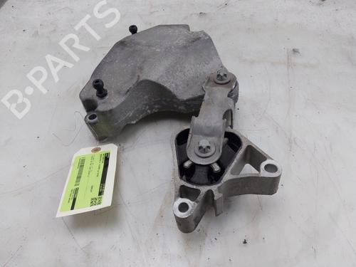 Engine mount MERCEDES-BENZ A-CLASS (W176) A 180 (176.042) | BP29965840M89