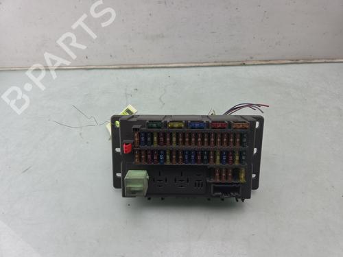 Used Fuse box MINI MINI (R50, R53) Cooper (116 hp) 30675409