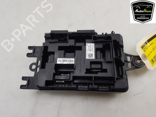 Used Fuse box BMW 3 (F30, F80) 320 i (170 hp) 15387210