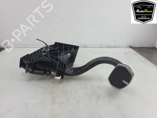 Used Break pedal BMW 1 (F40) 118 i (140 hp) 19173228