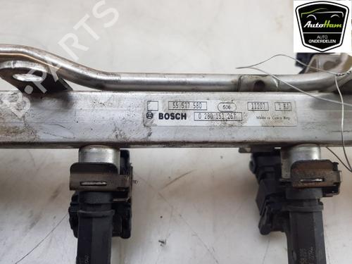 Used Injection rail Injection rail OPEL MERIVA B MPV (S10) 1.4 (75) (140 hp) 20925928 20925928
