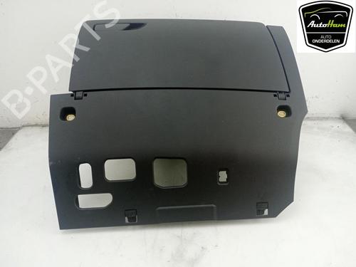 Used Glove box AUDI A3 Sportback (8VA, 8VF) 1.8 TFSI quattro (180 hp) 17825772