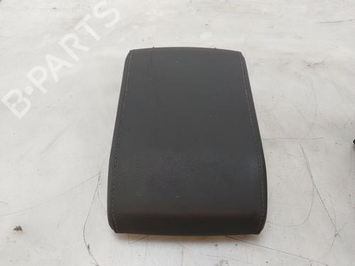 Used Armrest / Center console Armrest / Center console 36787564 36787564