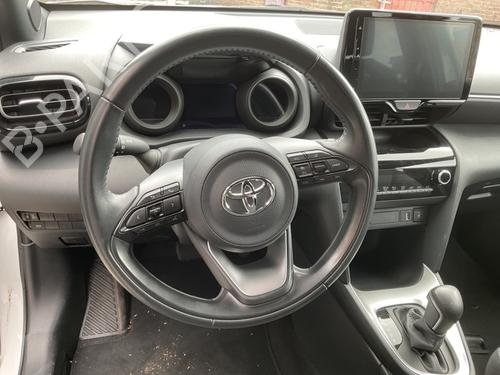 Used Steering wheel TOYOTA YARIS CROSS (MXP_) 1.5 Hybrid (MXPJ10) (116 hp) 27498939