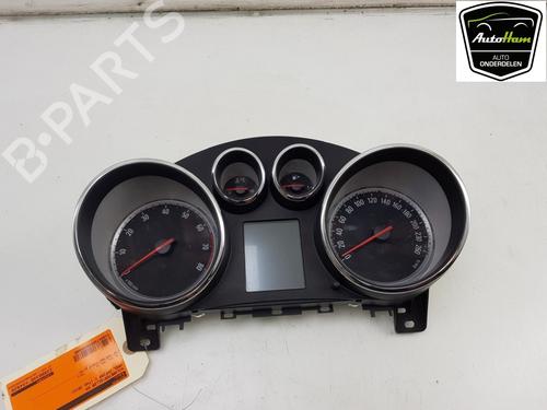 Used Instrument cluster Instrument cluster OPEL ZAFIRA TOURER C (P12) 1.4 (75) (140 hp) 12041834 12041834