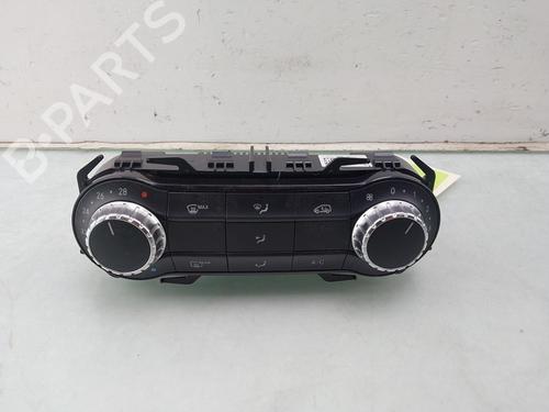 Used Climate control MERCEDES-BENZ A-CLASS (W176) A 180 (176.042) (122 hp) 30509872