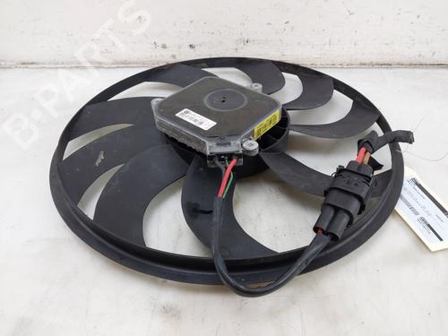 Used Radiator fan BMW 3 Touring (F31) 325 d (218 hp) 29851795