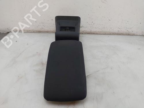 Used Armrest / Center console AUDI Q2 (GAB, GAG) 35 TFSI (150 hp) 30533920