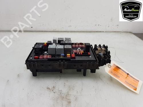 Used Fuse box OPEL ASTRA J Sports Tourer (P10) 1.3 CDTI (35) (95 hp) 13104633