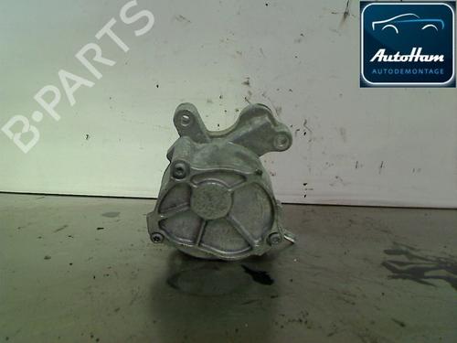 Used Vacuum pump Vacuum pump VOLVO S40 II (544) 2.0 D (136 hp) 13143668 13143668