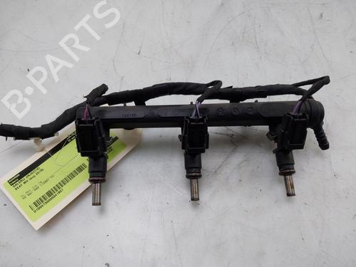 Rampa inyectora SEAT Mii (KF1, KE1) 1.0 (60 hp) 30743389