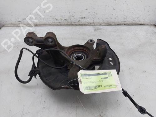 Used Left front steering knuckle TOYOTA YARIS (_P13_) 1.0 (KSP130_, KSP130) (69 hp) 32263012