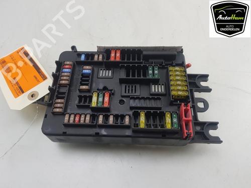 Used Fuse box BMW 1 (F21) 116 i (136 hp) 13106768