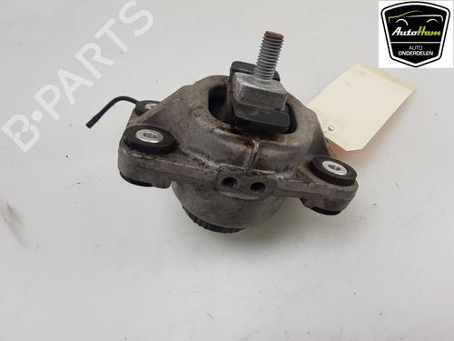 Engine mount LAND ROVER RANGE ROVER SPORT II (L494) 3.0 TDV6 4x4 | BP13107052M89 