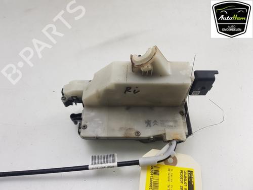 Front right lock PEUGEOT 208 I (CA_, CC_) 1.2 VTI 82 | BP13146680C97 