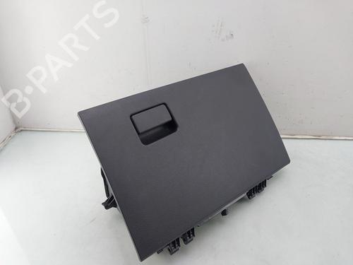 Glove box TOYOTA COROLLA Saloon (_E21_) 1.8 VVTi Hybrid | BP30184019C95