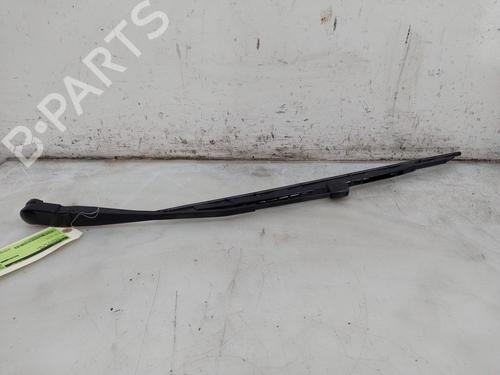 Used Front windshield wiper arm Front windshield wiper arm 36305672 36305672