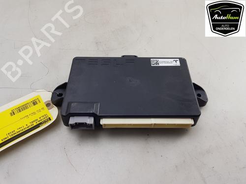 Elektronisk modul TESLA MODEL X (5YJX) 75D AWD (525 hp) 17185786
