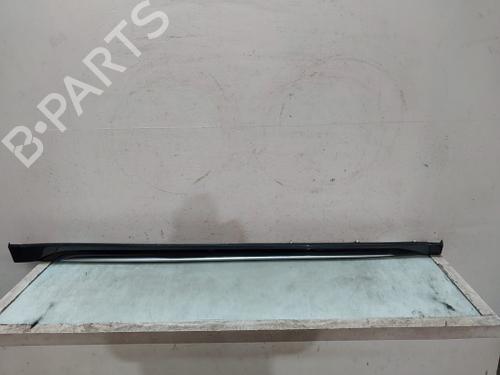 right-sideskirt-kia-ceed-cd-2018-30533978 main image