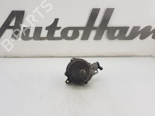 Used Vacuum pump BMW 5 (E60) 520 d (163 hp) 13143933