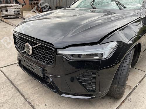 Front bumper VOLVO XC60 II (246) T8 Hybrid AWD | BP30102830C7 