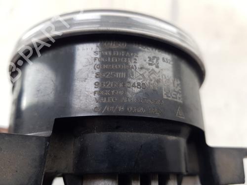 Right front fog light PEUGEOT 3008 II SUV (MC_, MR_, MJ_, M4_) 1.2 THP/ PureTech 130 (MRHNSM, MRHNSU, MRHNSJ, MRHNYW,... | BP28715983C31 