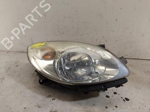 Used Right headlight Right headlight RENAULT TWINGO II (CN0_) 1.2 (CN0D) (58 hp) 40525704 40525704
