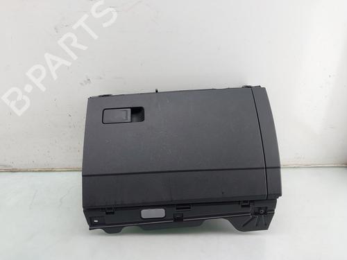 Used Glove box Glove box VW GOLF VIII (CD1, DA1) 2.0 TSI R 4motion (320 hp) 33811969 33811969