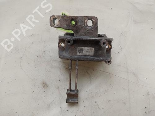 Used Engine mount Engine mount VW PASSAT B8 Variant (3G5, CB5) 2.0 TDI (150 hp) 33869202 33869202
