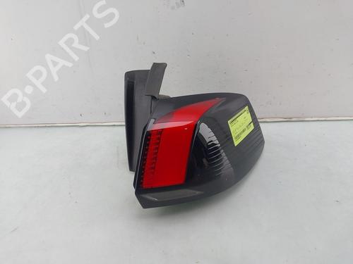 Højre baglygte PEUGEOT 5008 II (MC_, MJ_, MR_, M4_) 1.2 THP (MRHNYH, MRHNYW, MRHNSJ, MRHNSU, MRHNSM) (131 hp) 30300063