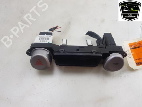 Used Warning switch HYUNDAI i20 I (PB, PBT) 1.4 (101 hp) 13489983