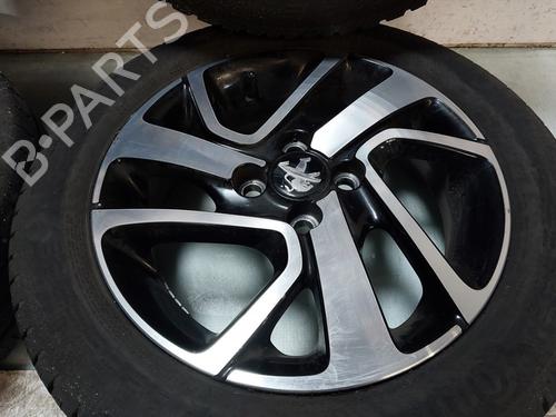 Fælk PEUGEOT 108 1.0 VTi 72 | BP30845606C45 