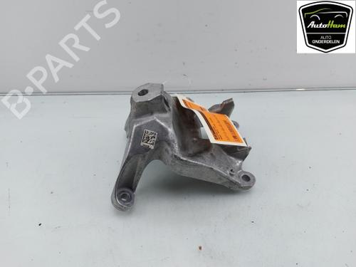 engine-mount-audi-a4-b9-avant-8w5-8wd-rs4-quattro-4m0199308cb-4m0199308cf-2015-12042108 main image