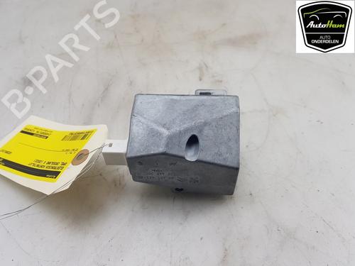 Used Switch OPEL CROSSLAND X / CROSSLAND (P17, P2QO) 1.2 (75) (110 hp) 21598272