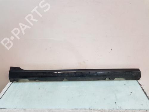 Used Right sideskirt Right sideskirt FORD FIESTA VII (HJ, HF) 1.0 EcoBoost Active (101 hp) 26647015 26647015