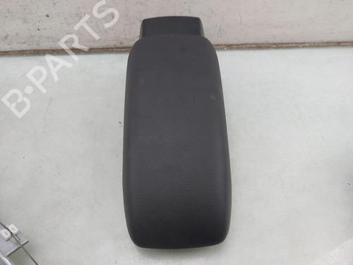 Used Armrest / Center console Armrest / Center console 39562070 39562070