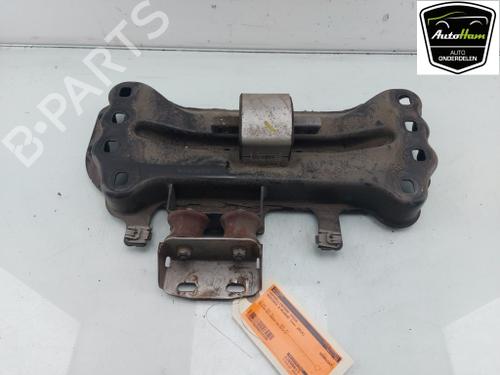 Used Gearbox mount Gearbox mount MERCEDES-BENZ E-CLASS (W212) E 220 CDI / BlueTEC (212.001, 212.002) (170 hp) 12045679 12045679