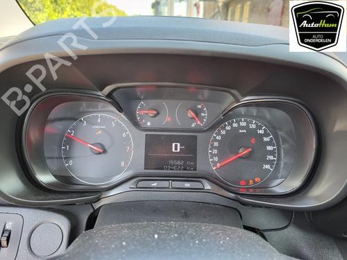 Used Instrument cluster Instrument cluster 13661568 13661568