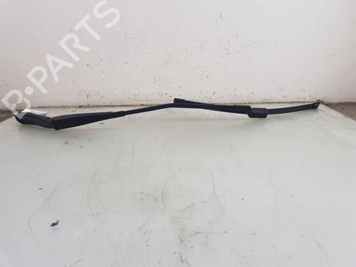Used Front windshield wiper arm Front windshield wiper arm VOLVO V40 Hatchback (525) T3 (152 hp) 33811948 33811948