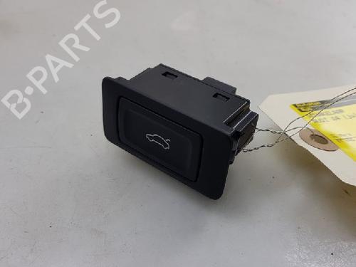 Used Switch AUDI A4 B9 Avant (8W5, 8WD) 1.4 TFSI (150 hp) 12024403