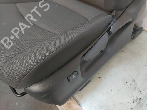 Left front seat TOYOTA COROLLA Saloon (_E21_) 1.8 VVTi Hybrid | BP30184015C15