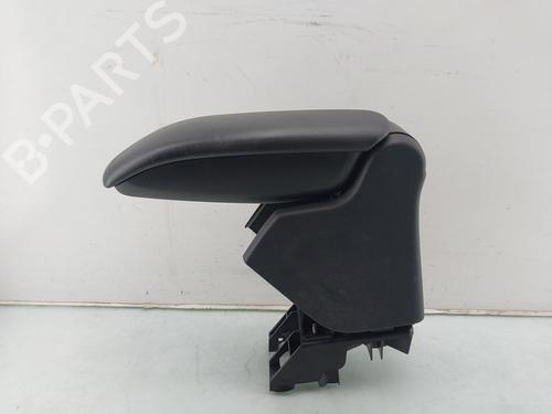 Used Armrest / Center console CITROËN C3 II (SC_) 1.2 VTi 82 (82 hp) 29910652