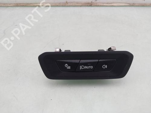 Used Headlight switch BMW X5 (G05, F95) xDrive 50 e Plug-in-Hybrid (489 hp) 28715796