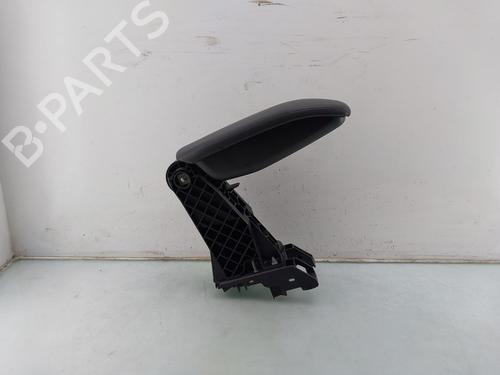 Used Armrest / Center console Armrest / Center console PEUGEOT 208 I (CA_, CC_) 1.4 VTi (95 hp) 33718162 33718162